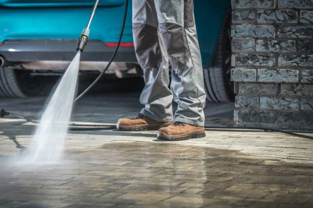 Best Graffiti Removal  in Hebron, IL